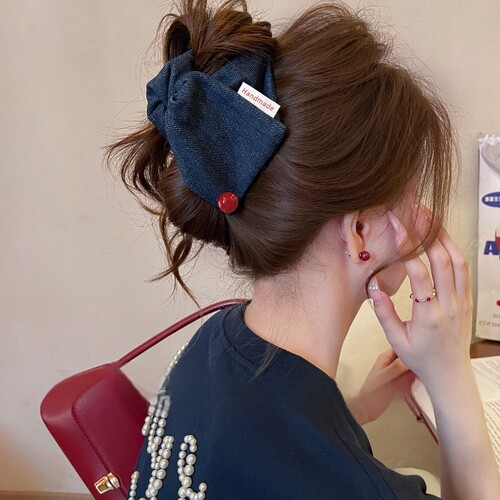 韩系牛仔三角抓夹女红珠鲨鱼夹