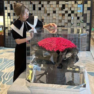 网红99朵弗洛伊德玫瑰永生花爱心巨型抱抱花束亚克力花盒成品