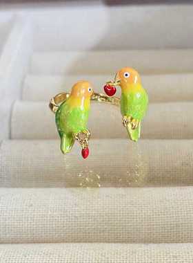 丹鹦鹉爱护动物丛林小鸟衔爱可爱