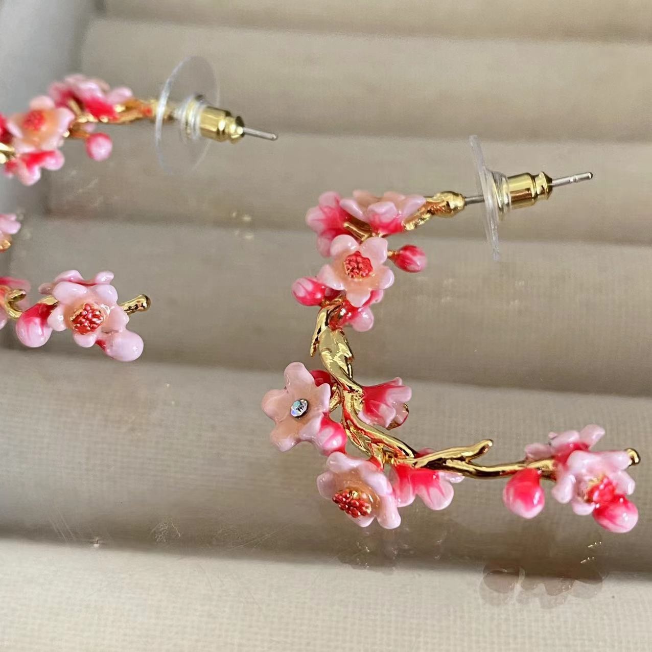 法国珐琅釉彩樱花系列樱花与金色樱花树耳钉式耳环半圈古风礼服婚