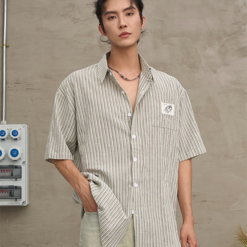 花村野羊休闲撞色条纹宽松短袖衬衫夏季口袋小众设T计复古竖纹上
