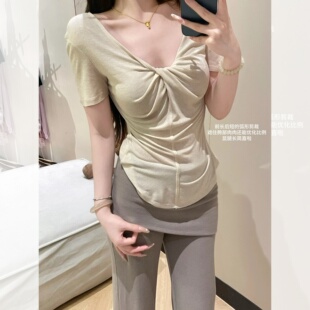慵懒休闲裤 设计感修身 两件套女 V领轻薄日常百搭气质显瘦短袖 夏季