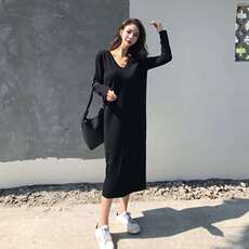 古风首服 2022秋冬季新款女人味连衣裙韩版宽松轻熟风气质v领针织打底裙