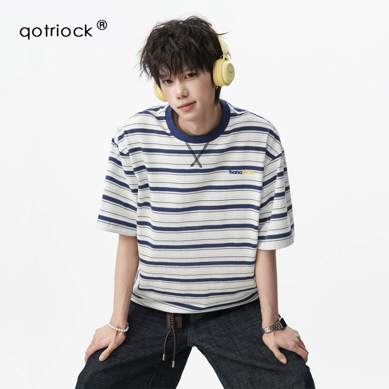 QOTRIOCK日系撞色条纹刺绣短袖男图片