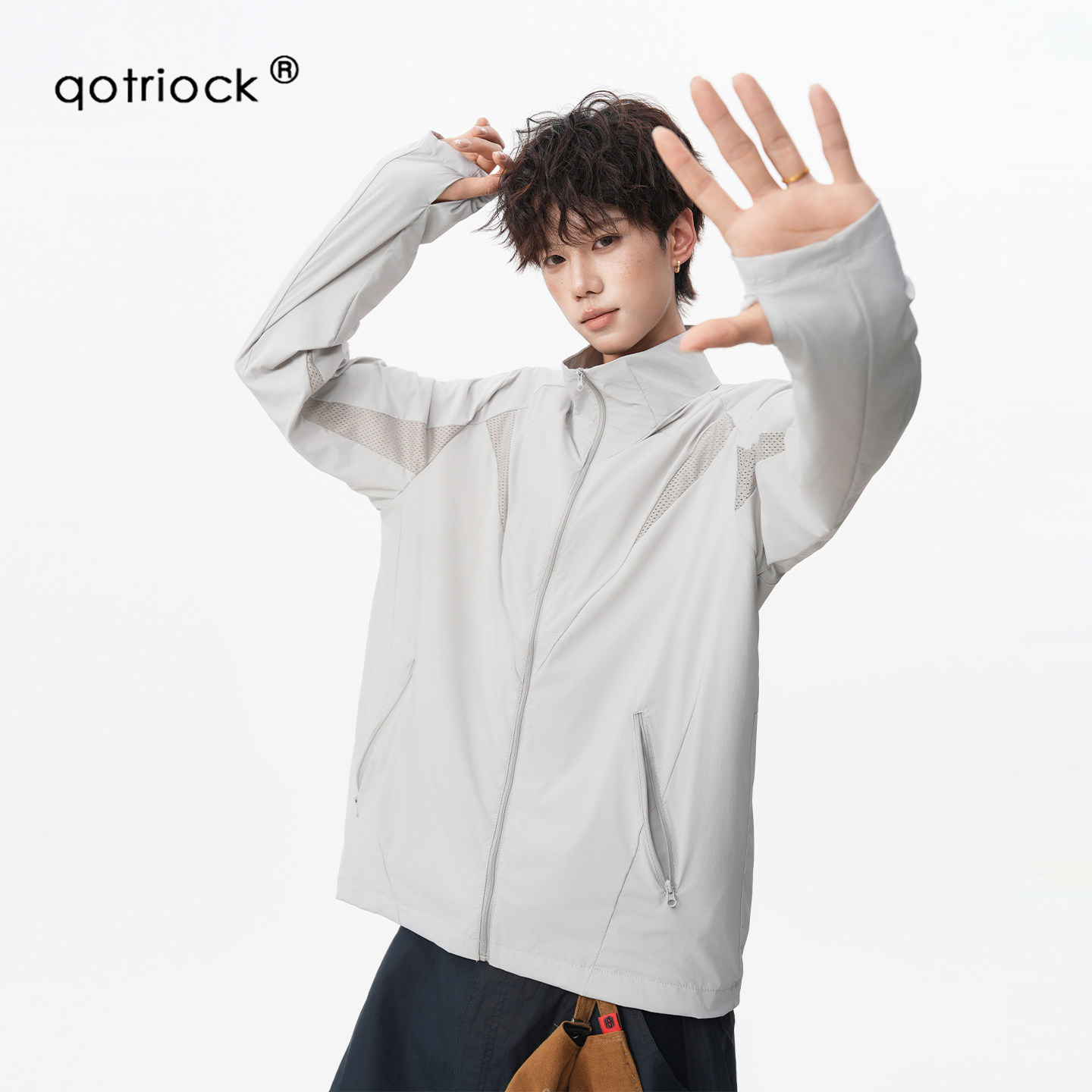 QOTRIOCK网眼立领防晒服男女秋季图片