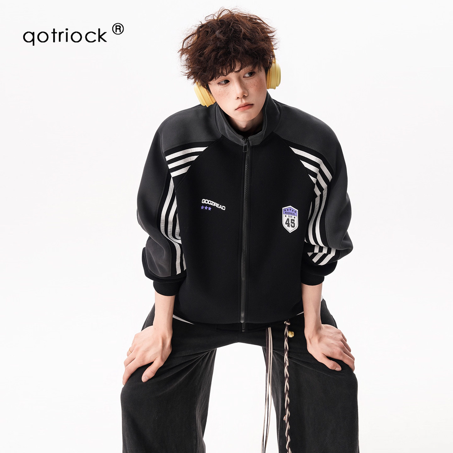 QOTRIOCK美式徽章印花棒球服外套图片
