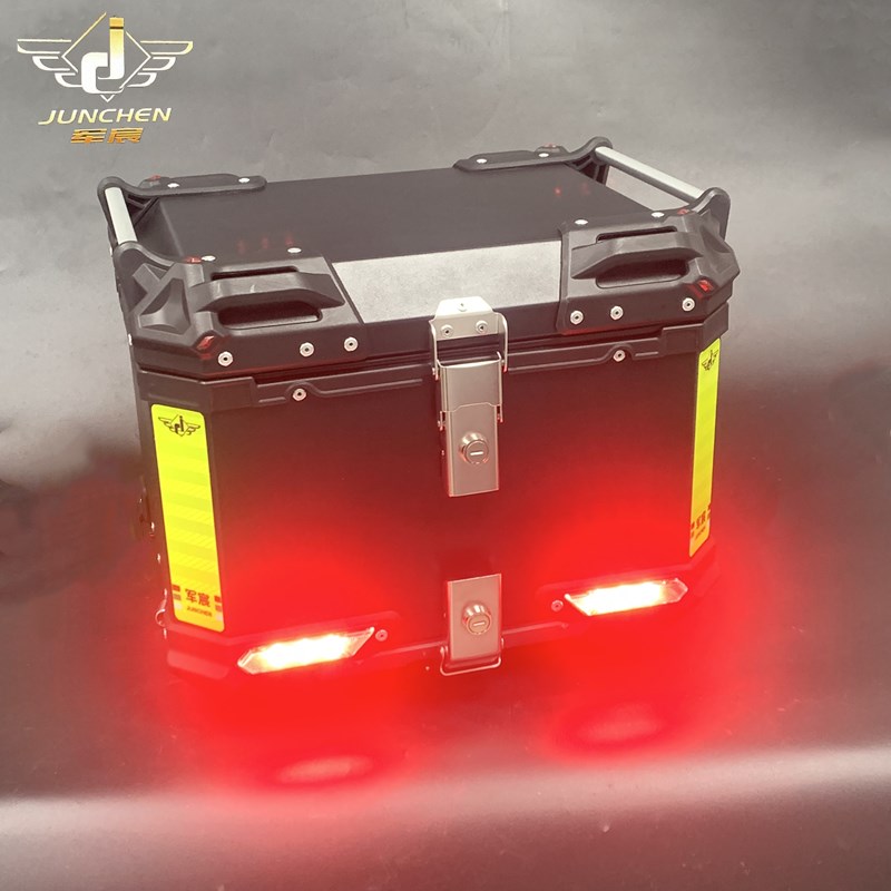 适用于春风摩托车NK150/250铝合金边箱尾箱后备快拆三箱改装配件