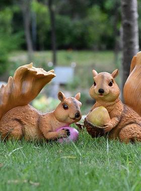 户外模拟松鼠饰品地板雕塑花园庭院公园幼儿园商场装饰小动物布局