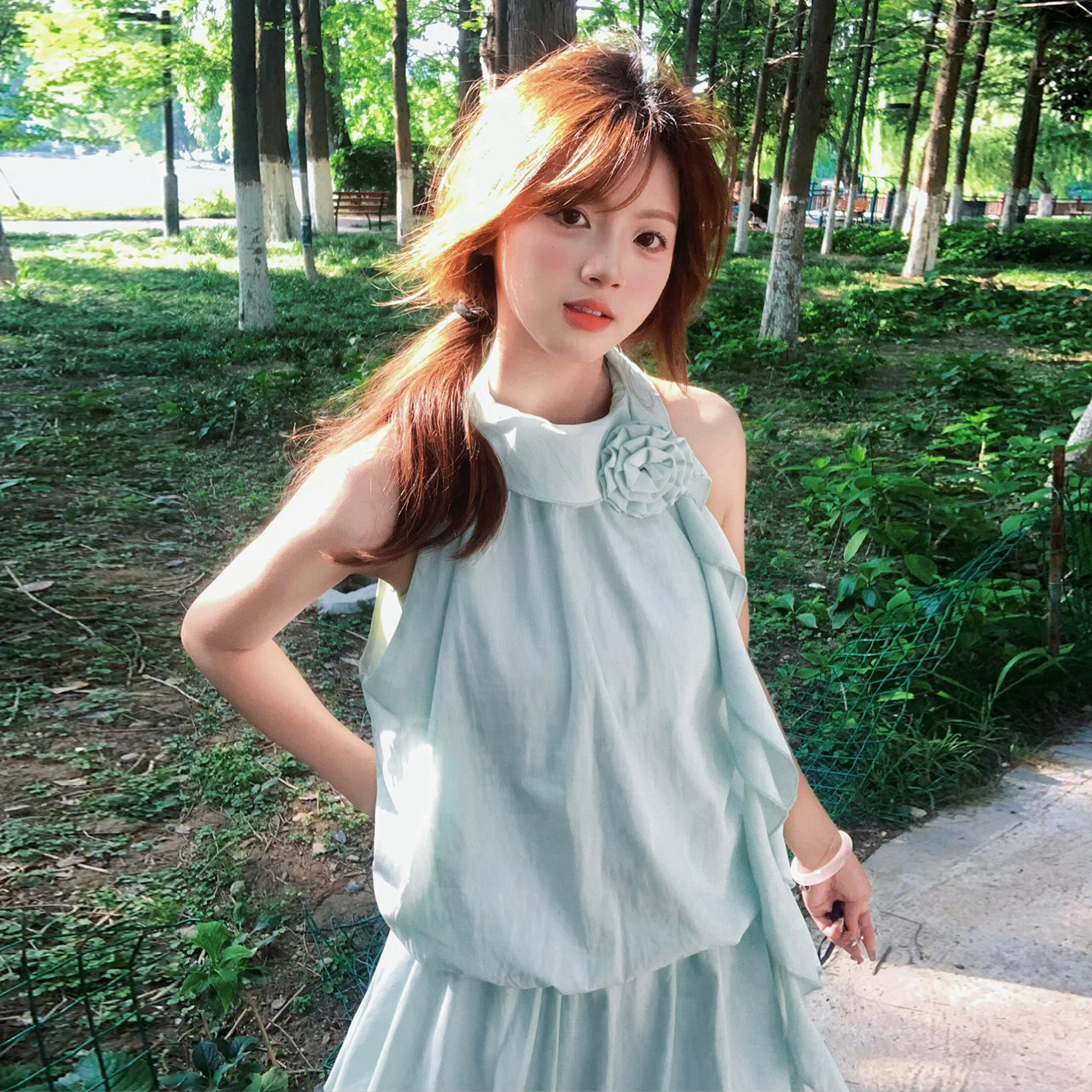 法式绿色挂颈无袖吊带洋