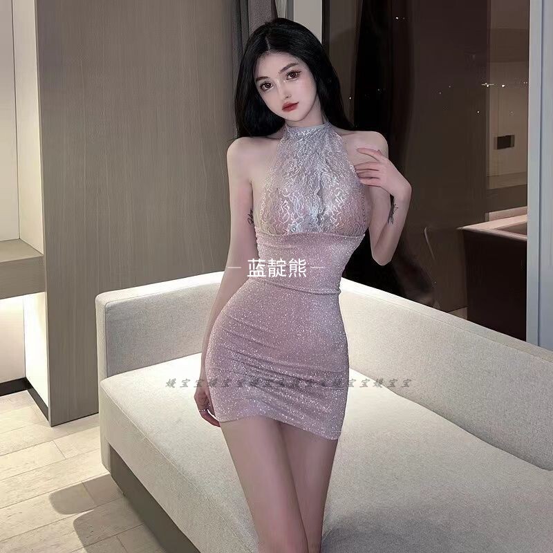 风情万种的裙子性感荡领挂