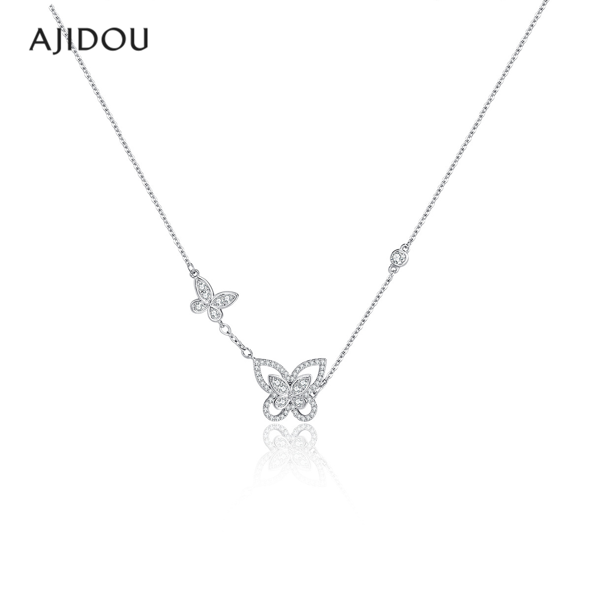 阿吉豆AJIDOU项链女款镂空蝴蝶锁骨链轻奢颈链可调节送礼物短精链