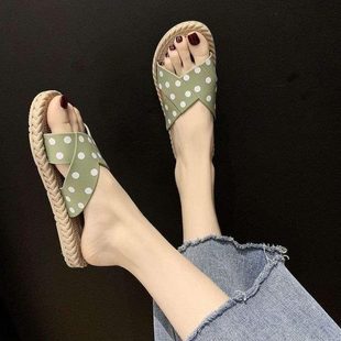 女 百搭ins花朵外穿夏网红平跟防滑沙滩鞋 女软底时尚 新款 凉拖鞋