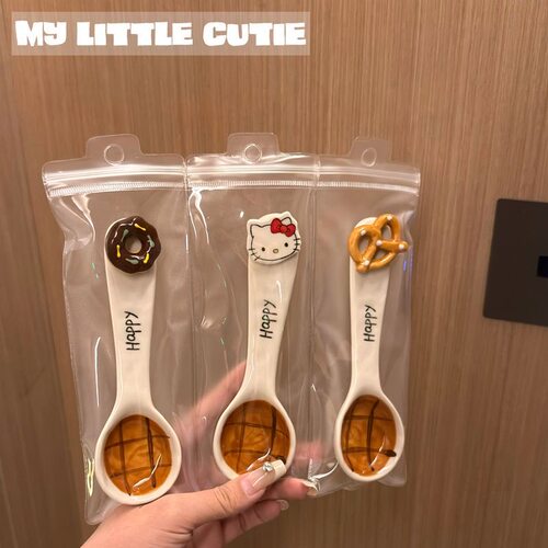 可爱kitty碱水结面包立体釉下彩陶瓷勺麦片冰淇淋甜品蛋糕勺小勺