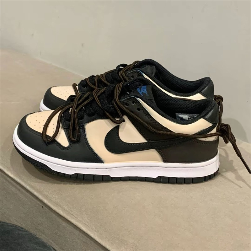 可爱百搭黑棕复古低帮板鞋