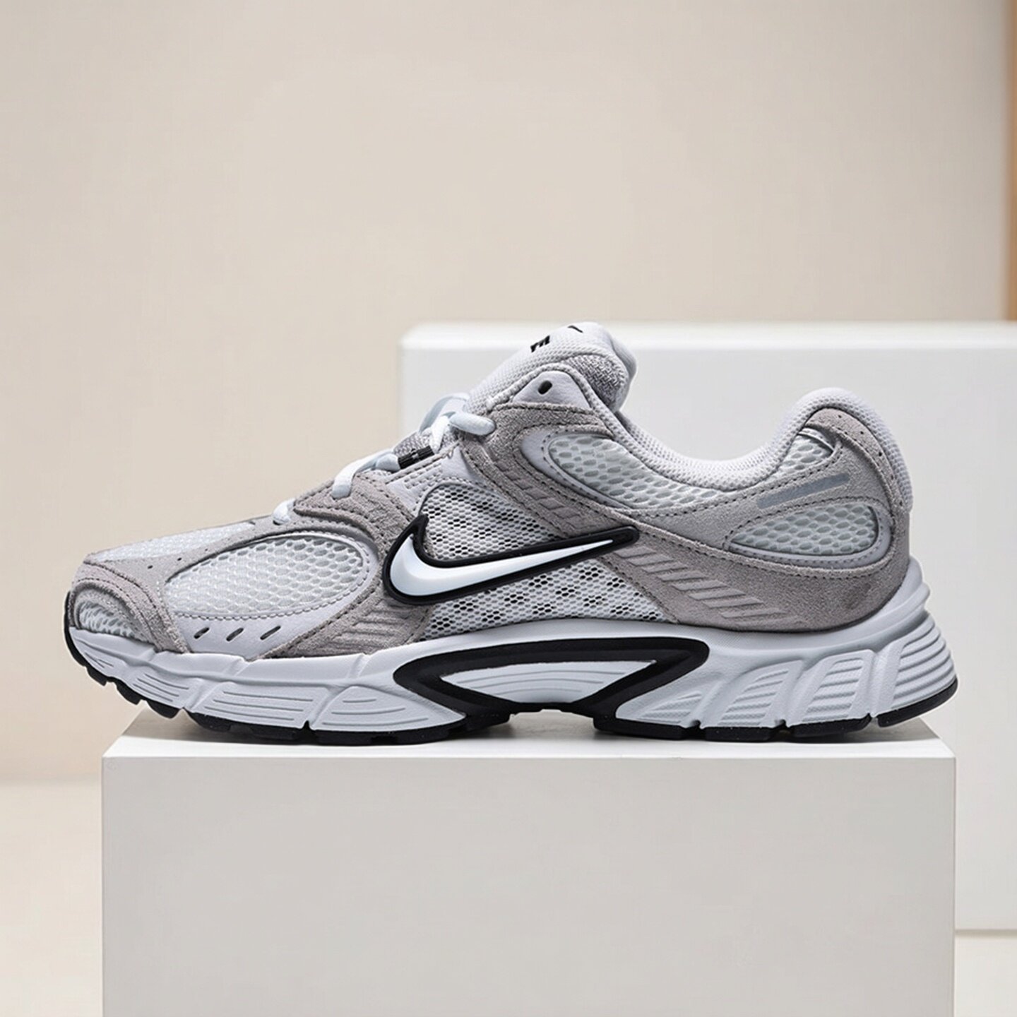 Nike耐克男款鞋子2026秋季新款经典舒适软弹运动老爹鞋IX0702-103
