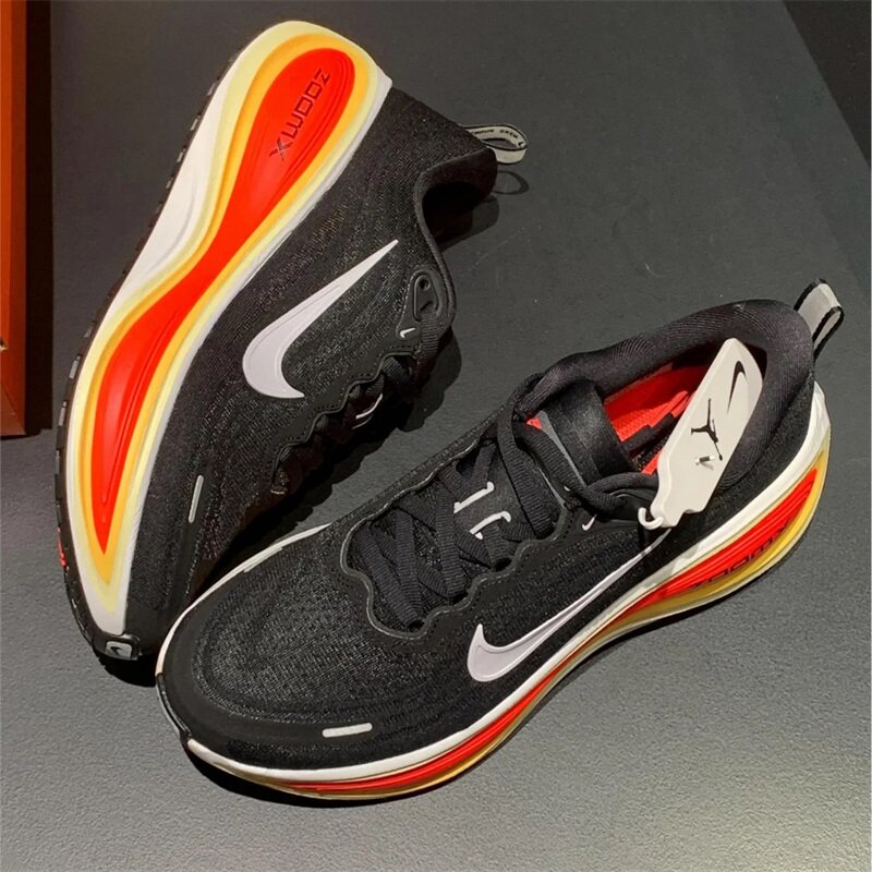Nike耐克男鞋子2026春季新款VOMERO PLUS 软弹跑步鞋HV8150-009