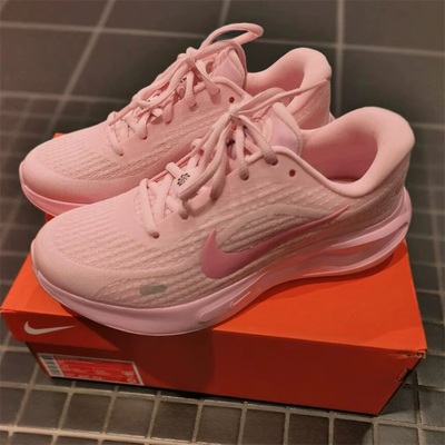 Nike耐克女鞋2026春季新款舒适透气运动休闲低帮跑步鞋IR0114-666