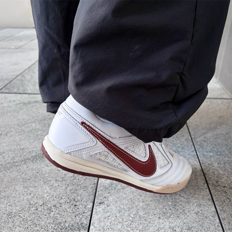 Nike耐克男女鞋2025冬季新款潮流舒适百搭低帮休闲板鞋IM6669-120