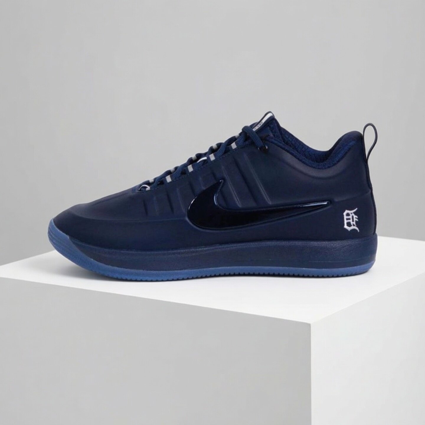 Nike耐克男款鞋子2026秋季新款布克舒适训练板鞋篮球鞋IM4668-400