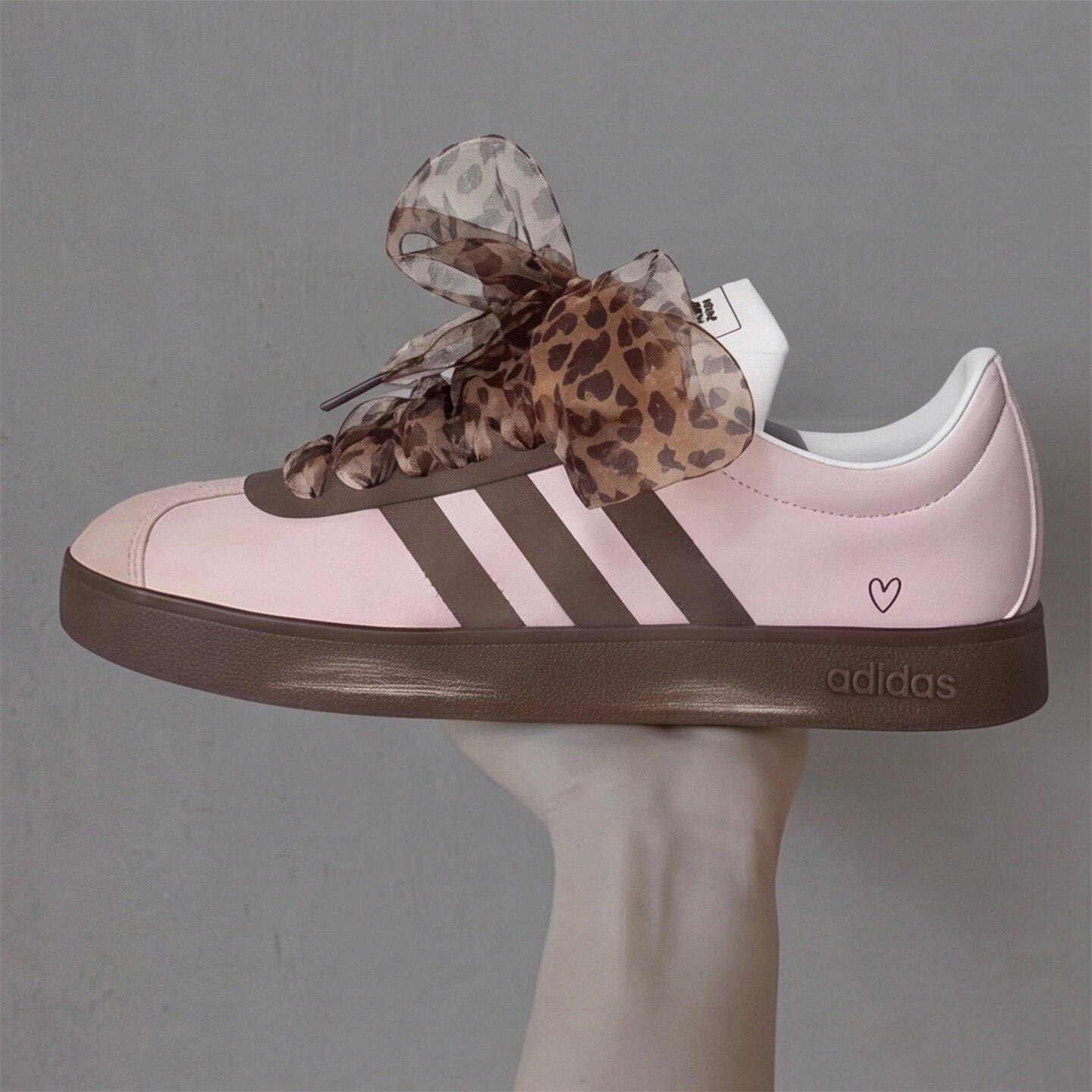 【球鞋定制】Adidas阿迪达斯 VL COURT 樱花生巧 男女潮流板鞋