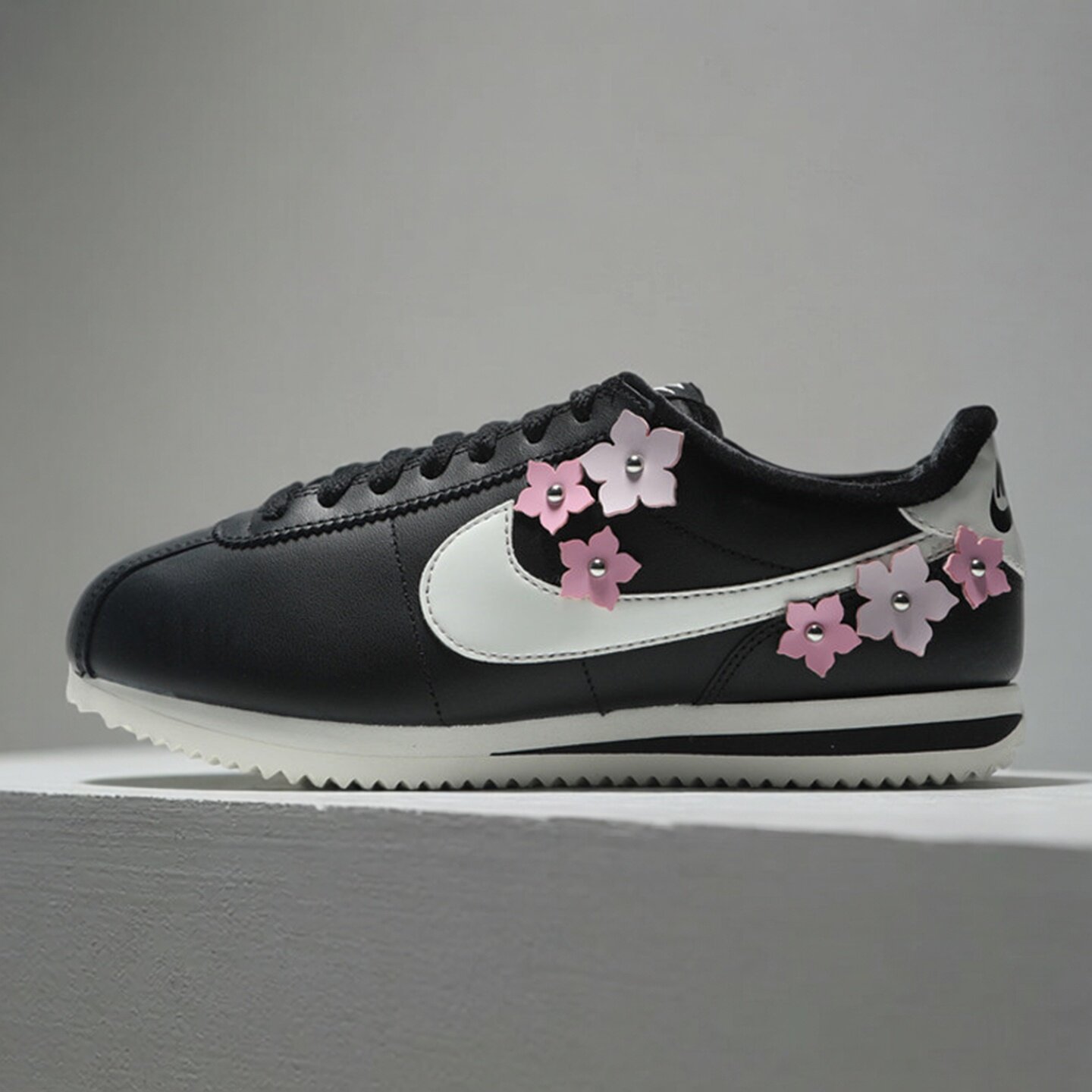 Nike耐克女款鞋子2026秋季新款舒适百搭低帮休闲阿甘鞋IV5675-001