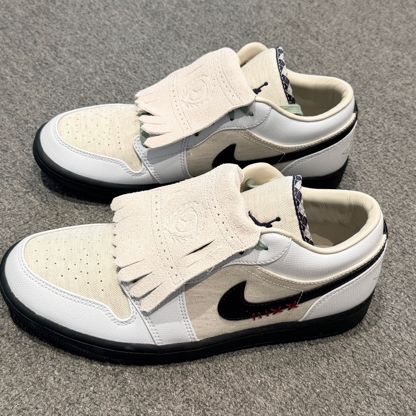 NiKe耐克男鞋子2026秋季新款JORDAN 1低帮休闲潮流板鞋IW2020-110