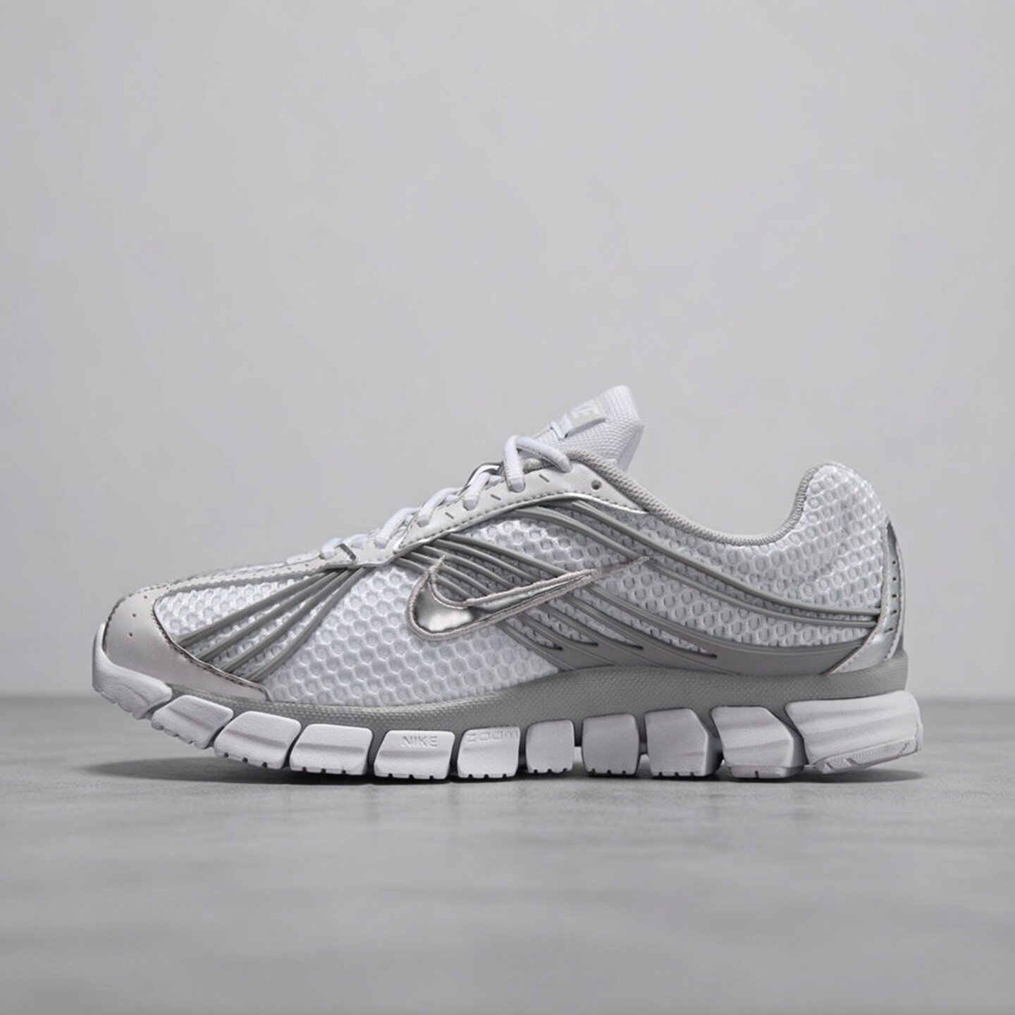 Nike耐克女款鞋子2026秋季新款运动休闲低帮潮流老爹鞋IU7360-103