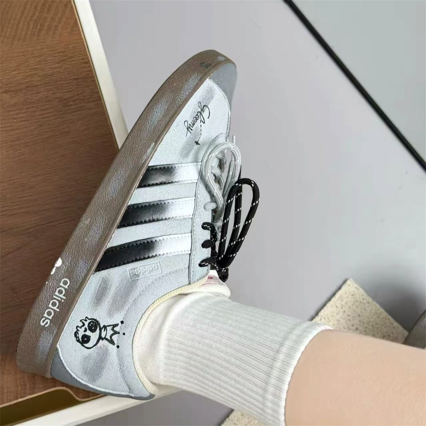 【球鞋定制】Adidas阿迪达斯男女鞋子 灰调狂想 潮流百搭低帮板鞋