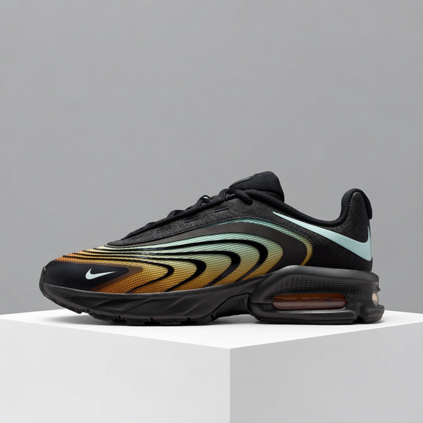 Nike耐克男鞋子2026夏季新款舒适透气低帮气垫运动跑鞋IR0819-012