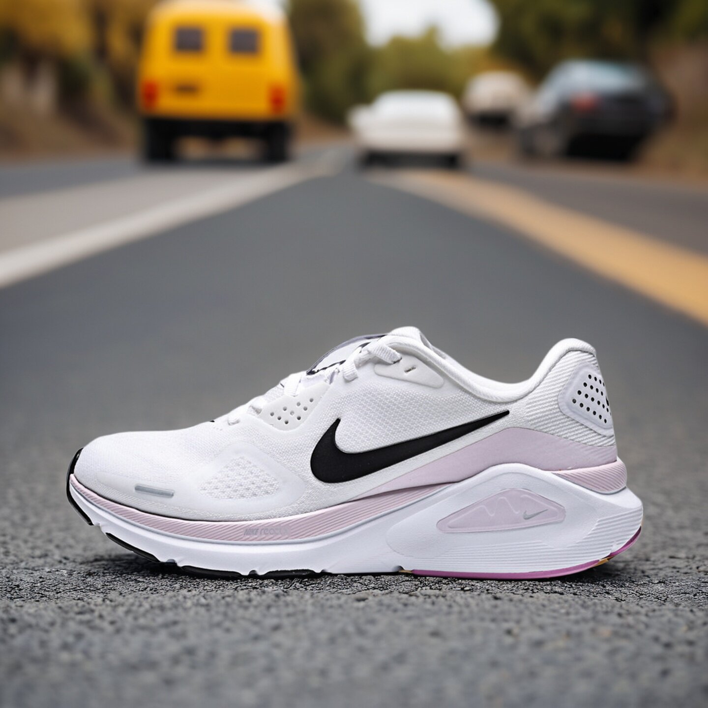 Nike耐克女鞋2026秋季新款舒适透气百搭低帮运动跑步鞋HJ1101-107