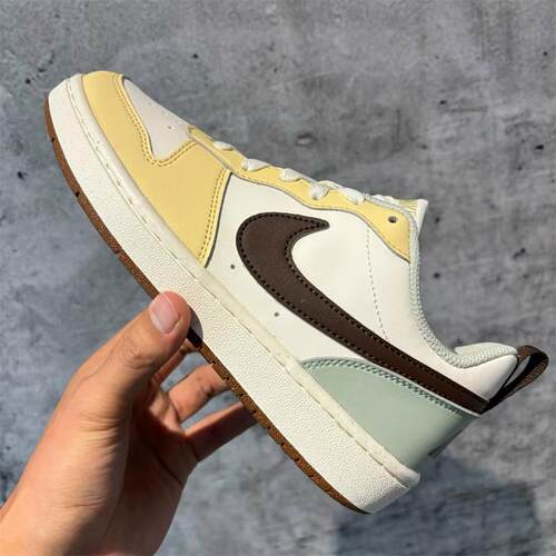 Nike耐克大童女鞋子2024冬季新款经典百搭低帮休闲板鞋HV1804-121