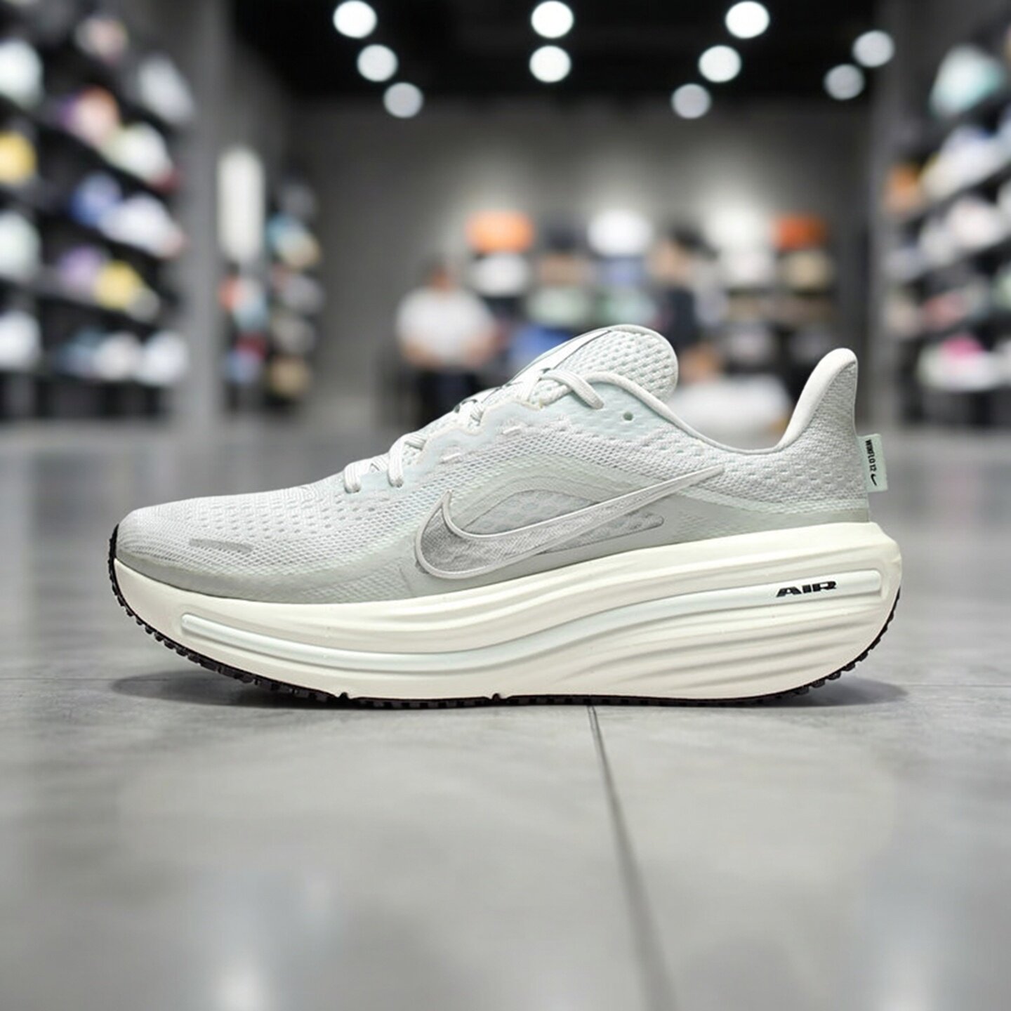 Nike耐克女鞋子2026夏季新款AIR WINFLO运动软弹跑步鞋HV9273-104