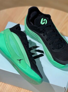 Nike耐克大童男女鞋2026春季新款东契奇舒适缓震篮球鞋IM5166-302