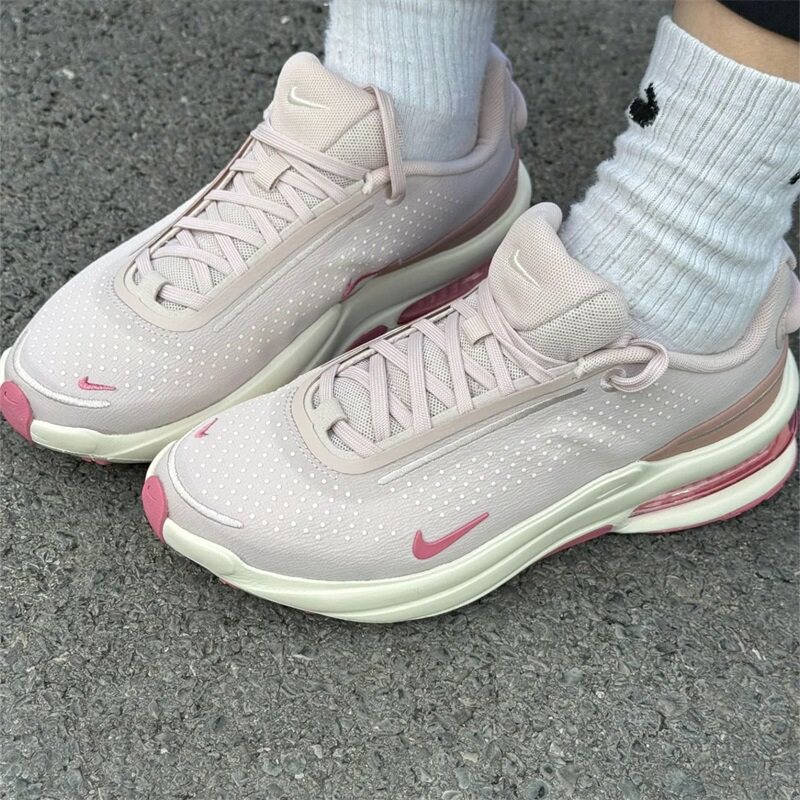 Nike耐克女款鞋子2026春季新款舒适透气运动气垫跑步鞋IB2764-604