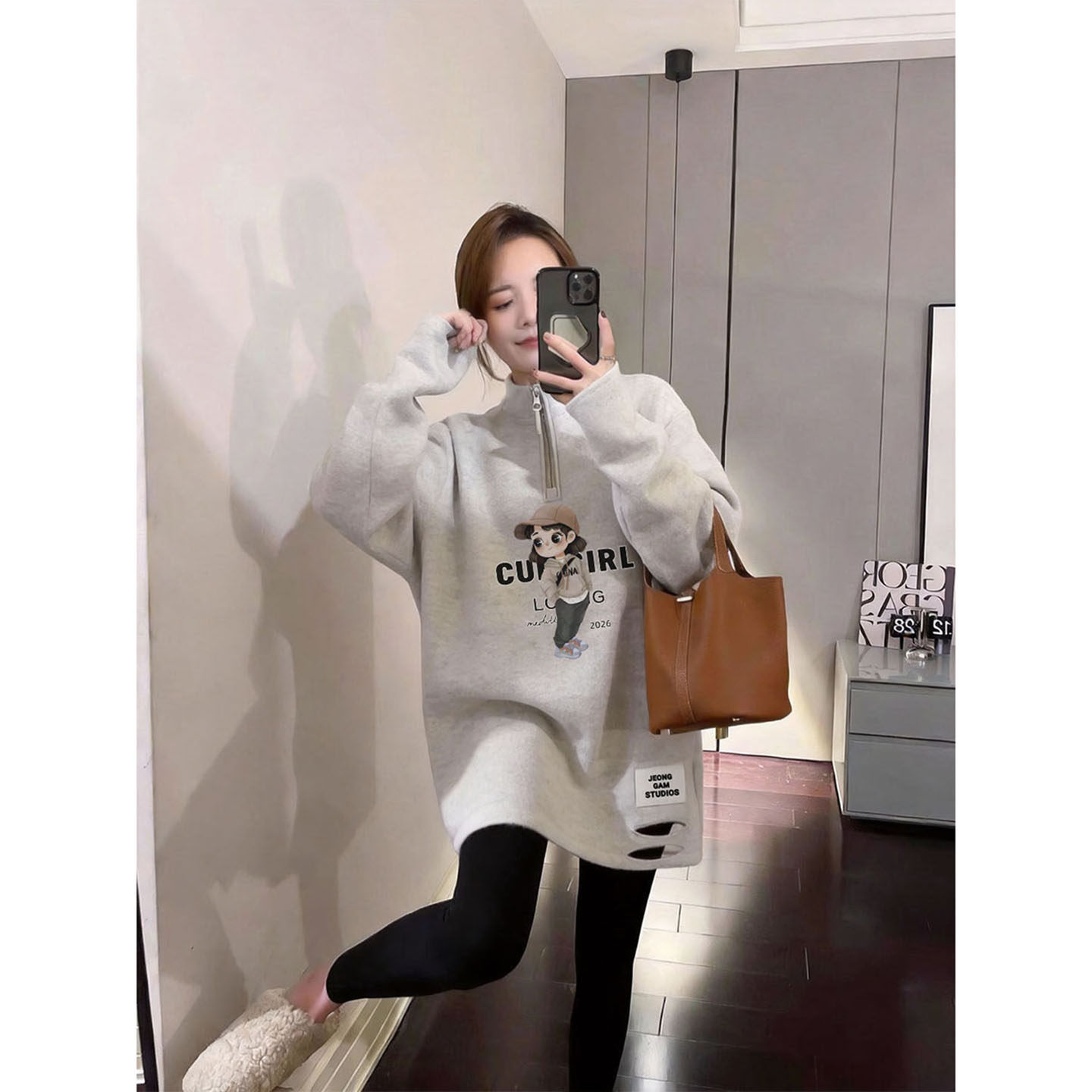 半高领德绒打底衫女内搭高级感配鲨鱼裤的中长款2026超火减龄上衣