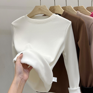 白色德绒打底衫女内搭加绒保暖圆领磨毛t恤女长袖修身显瘦上衣女