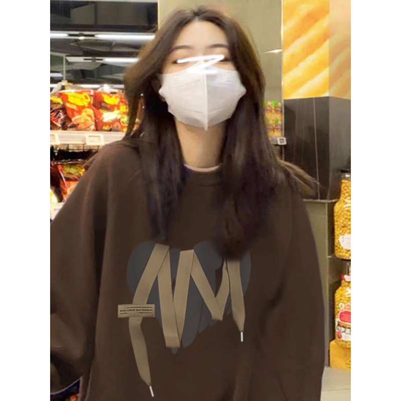 卫衣女秋冬加绒圆领美拉德穿搭