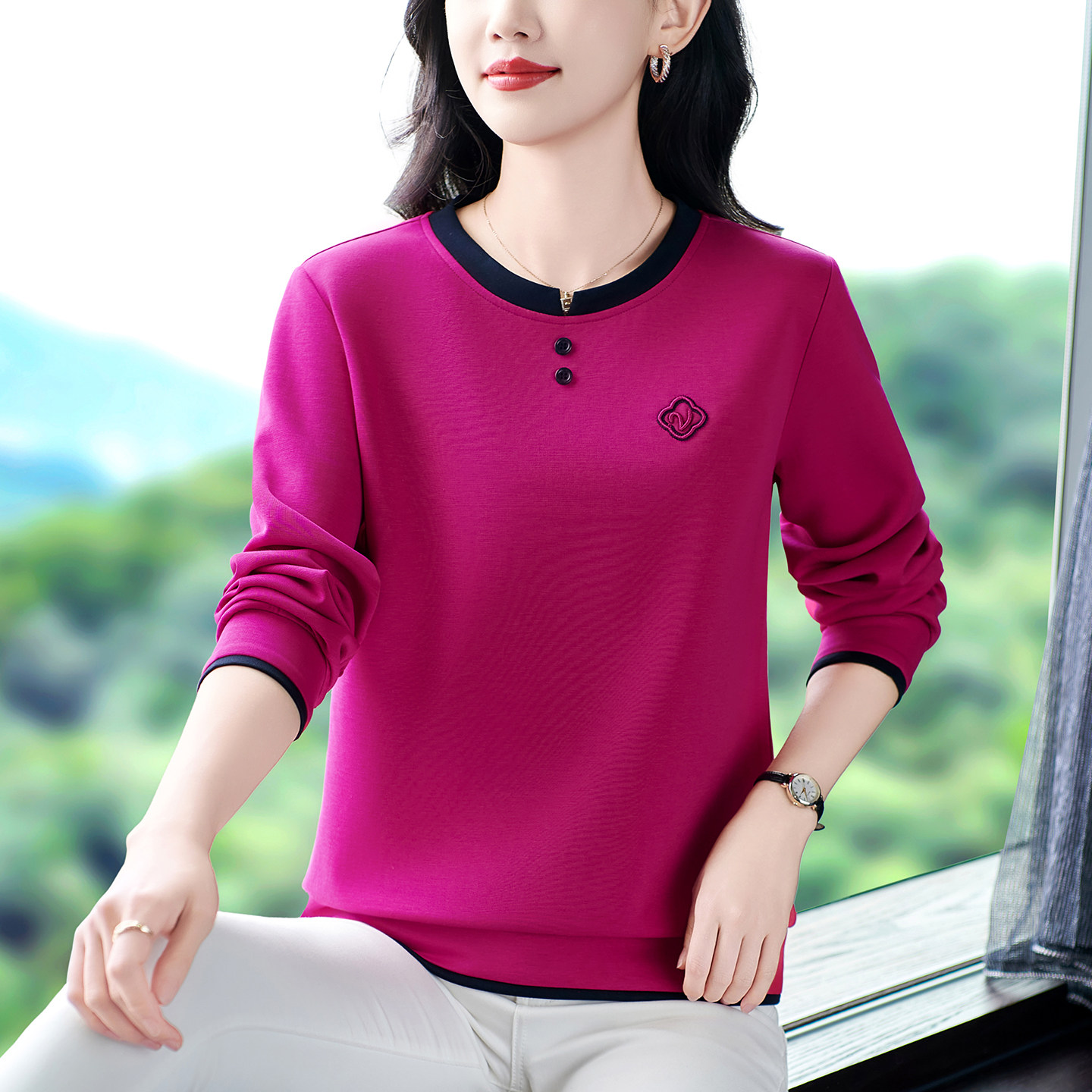 高端圆领卫衣女春秋洋气减龄妈妈长袖外套宽松休闲打底衫上衣绣花