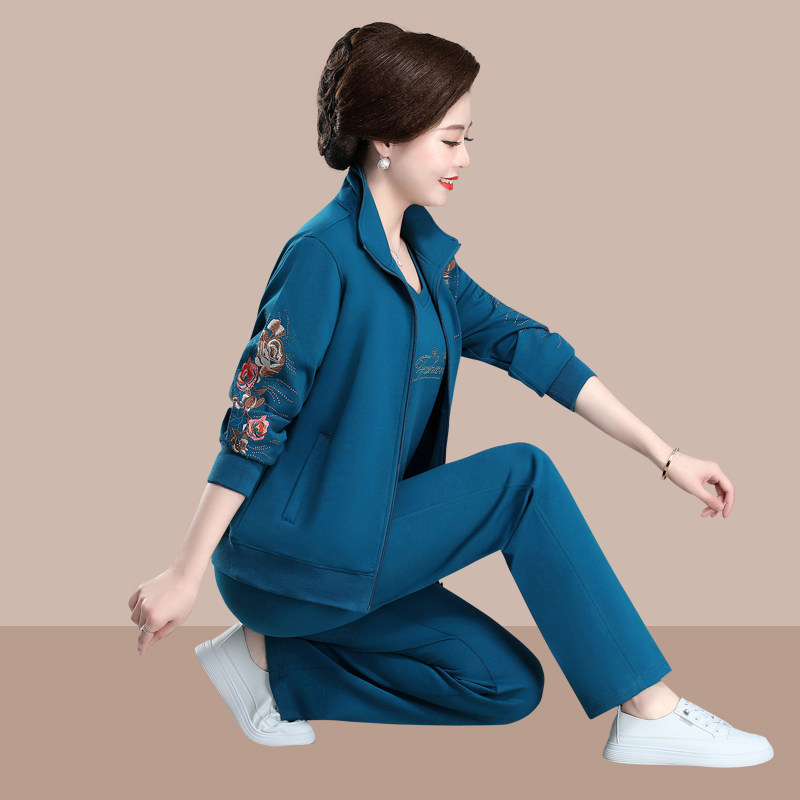 中年妈妈春装外套洋气大码奶奶上衣三件套中老年春秋运动服套装女
