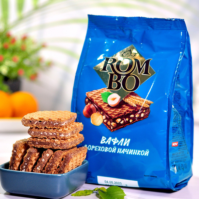 俄罗斯进口巧克力榛子夹心威化饼干KDV原装可可脂办公室小零食品