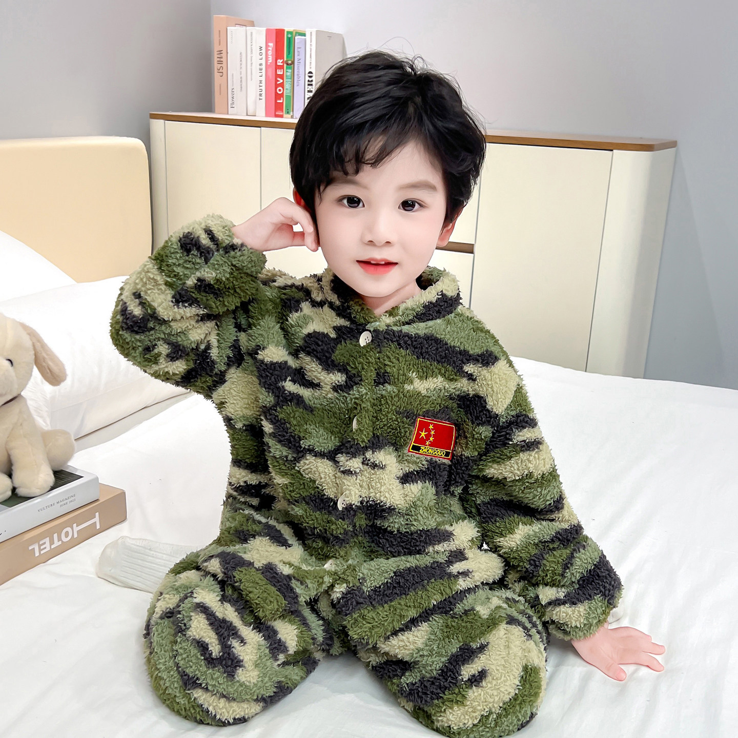 男童睡衣套装秋冬季保暖迷彩立领法兰绒休闲儿童家居服束口珊瑚绒