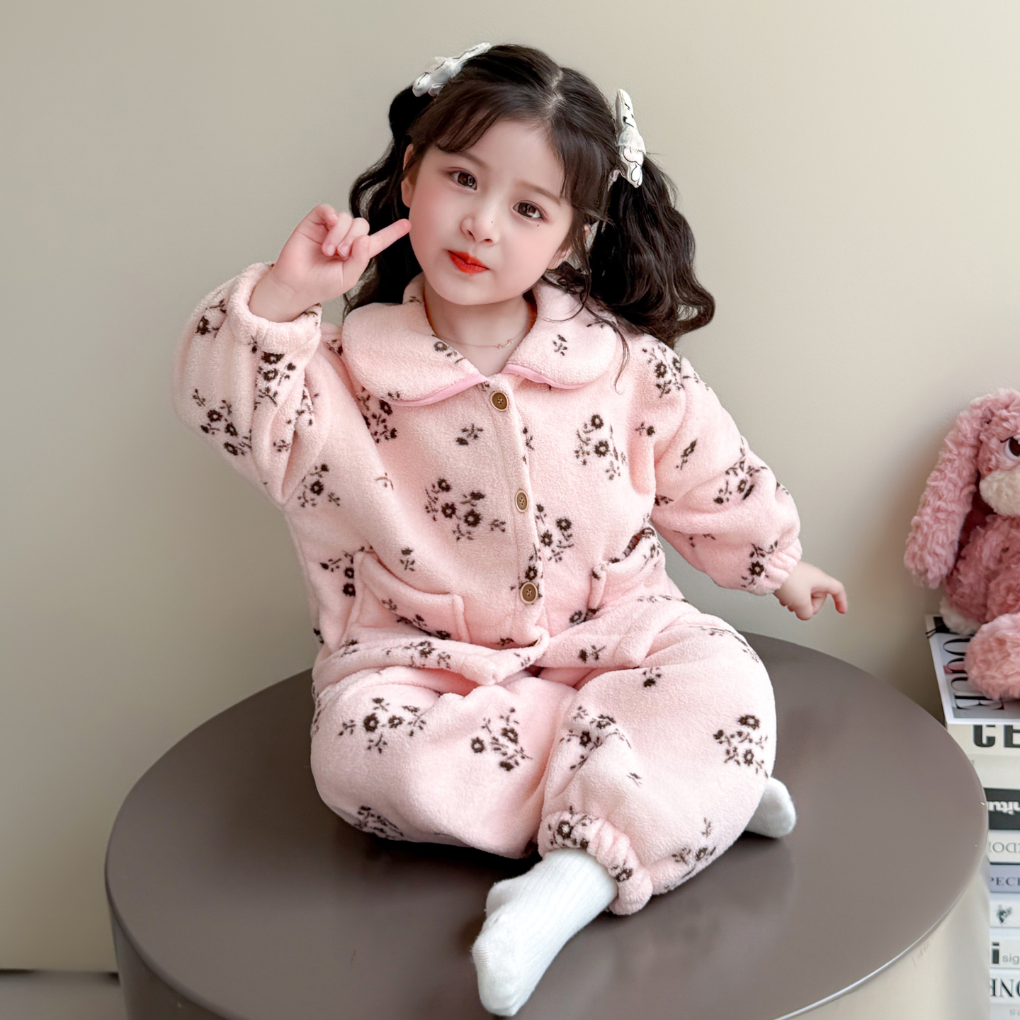 女童睡衣套装2025新款女宝宝法兰绒碎花翻领保暖家居服珊瑚绒休闲