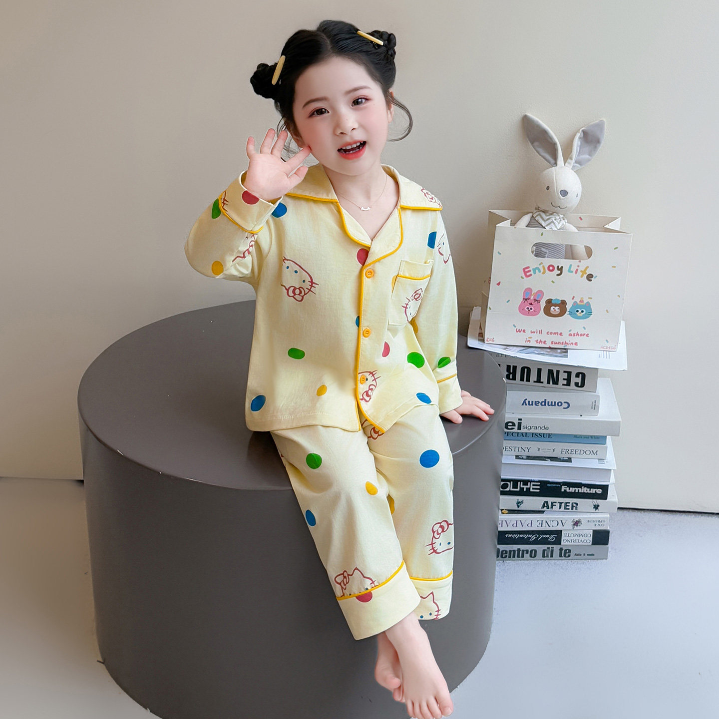 女童睡衣套装休闲纯棉波点可爱KT猫长袖长裤开衫翻领款儿童家居服