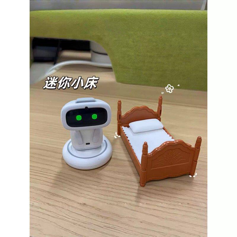 小人国迷你小东西机器人床睡觉彷真家具微缩模型过家家卡通小玩具