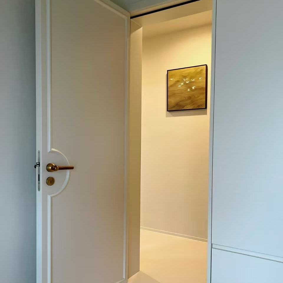 橡胶木原木门法式扣线实木烤漆门