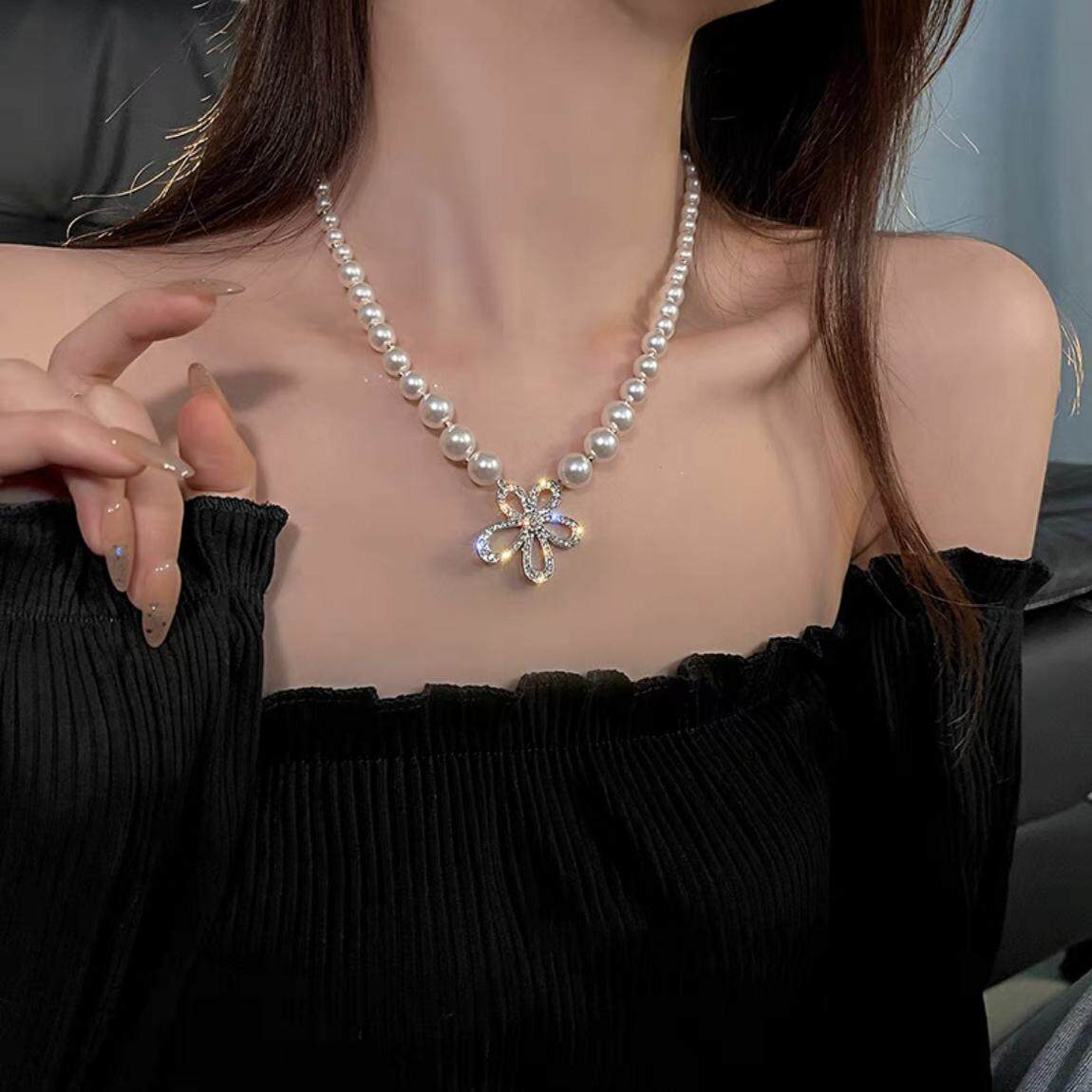 新款高级感项链女小众百搭甜美锁骨链时尚轻奢花朵珍珠项链短款