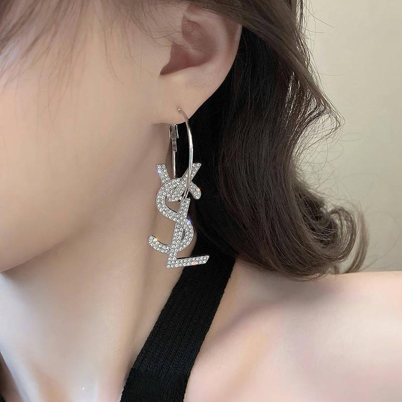 安可拉红植绒耳圈2024新款