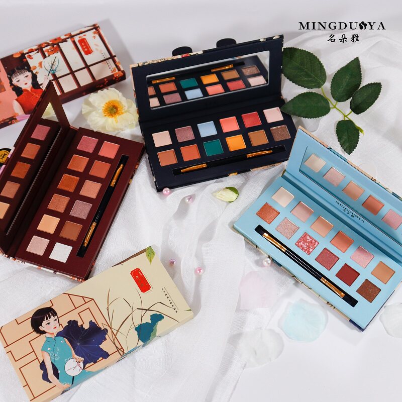 名朵雅东方神韵眼影盘大地色哑光珠光腮红高光亮片修容一体烟熏妆