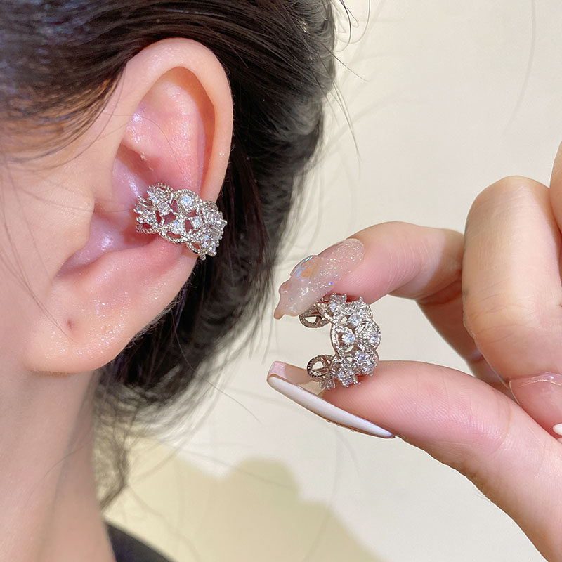 甜酷风满钻镂空耳骨夹