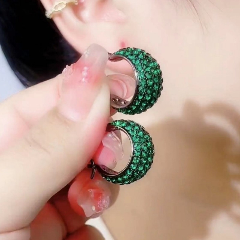轻奢高级感绿色复古时尚个性耳圈
